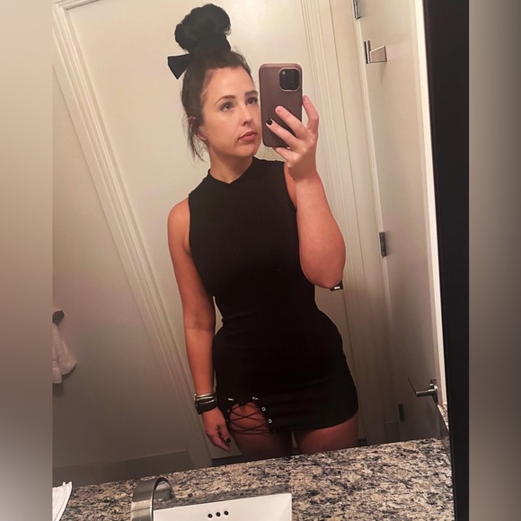 POSHER: IM4GE CH4NGE - supporting the ATX MVMT and every posher everywhere 😍😍 - Picture 12 of 16